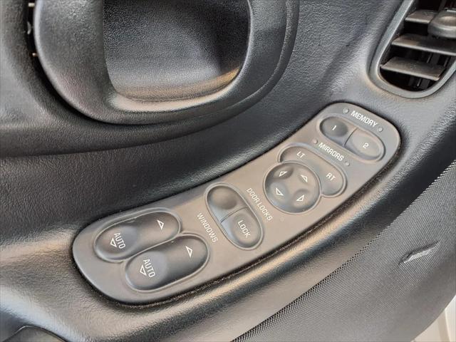 2004 Chevrolet Corvette Base