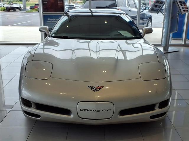 2004 Chevrolet Corvette Base