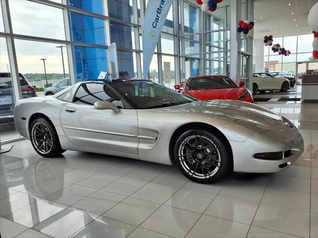 2004 Chevrolet Corvette Base