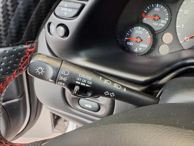 2004 Chevrolet Corvette Base