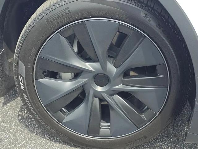 2025 Tesla Model Y Long Range Dual Motor Rear-Wheel Drive