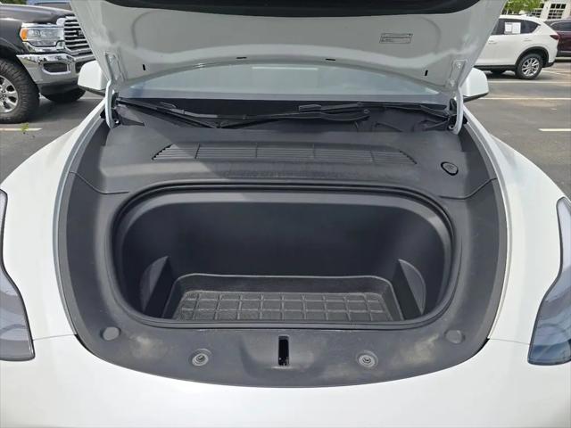 2025 Tesla Model Y Long Range Dual Motor Rear-Wheel Drive