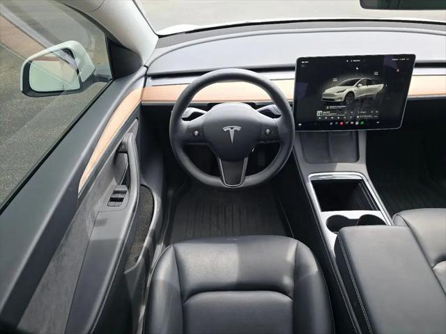 2025 Tesla Model Y Long Range Dual Motor Rear-Wheel Drive