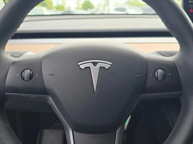 2025 Tesla Model Y Long Range Dual Motor Rear-Wheel Drive