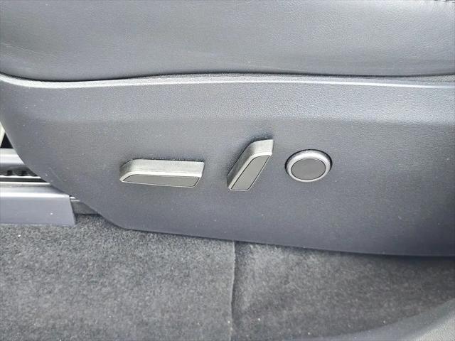 2025 Tesla Model Y Long Range Dual Motor Rear-Wheel Drive