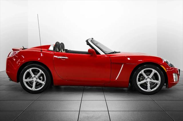 2009 Saturn Sky Red Line