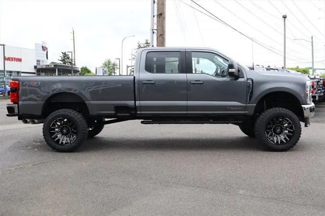 2025 Ford F-350 LARIAT