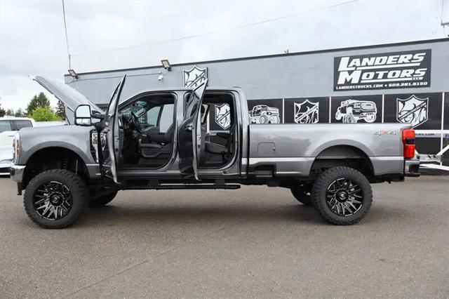 2025 Ford F-350 LARIAT