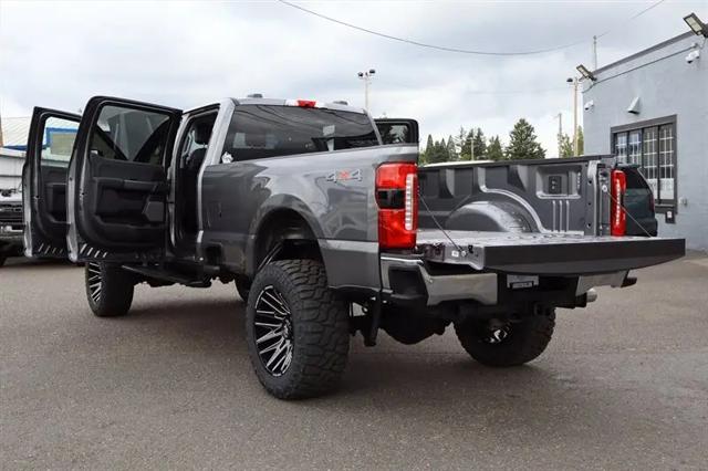 2025 Ford F-350 LARIAT
