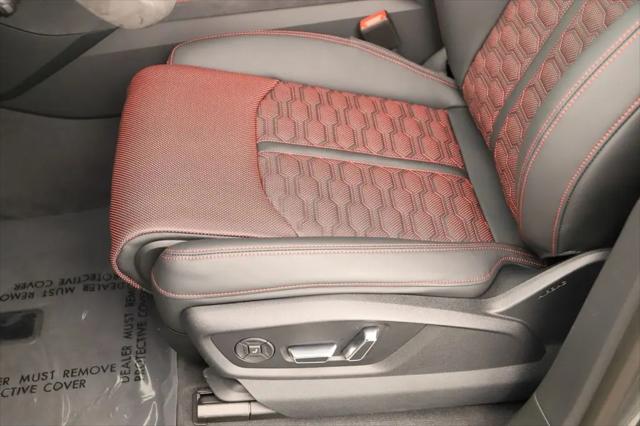 2026 Audi RS Q8 performance quattro tiptronic