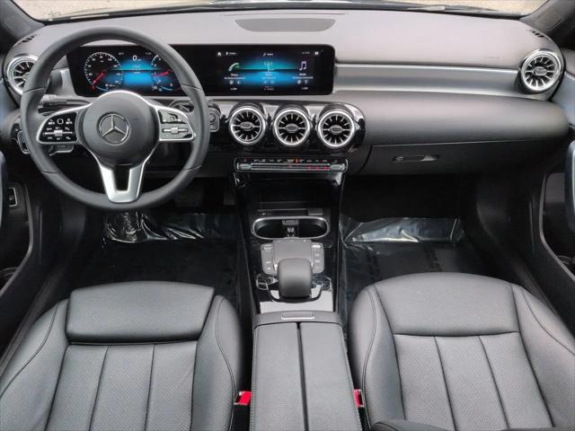 2022 Mercedes-Benz A 220 A 220