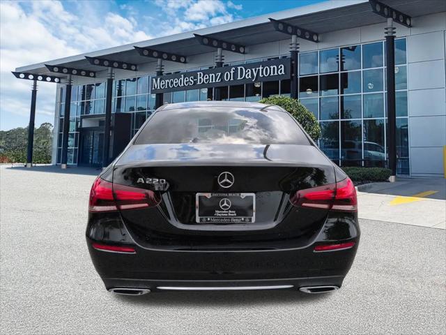 2022 Mercedes-Benz A 220 A 220
