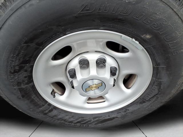 2024 Chevrolet Express Cargo Van RWD 2500 Regular Wheelbase WT