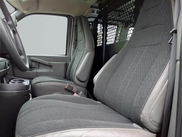 2024 Chevrolet Express Cargo Van RWD 2500 Regular Wheelbase WT
