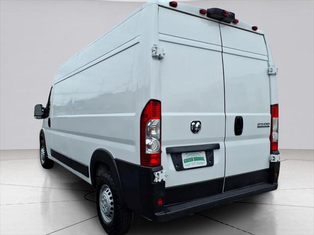 2025 Ram ProMaster 2500 Cargo Van Tradesman High Roof 159" WB w/Pass Seat