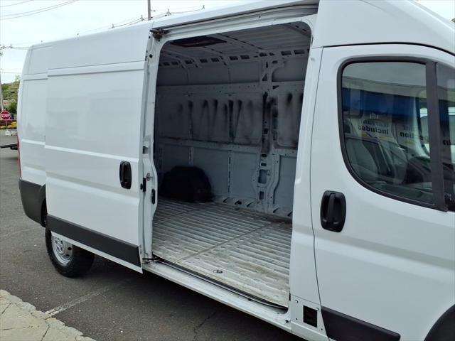 2025 Ram ProMaster 2500 Cargo Van Tradesman High Roof 159" WB w/Pass Seat