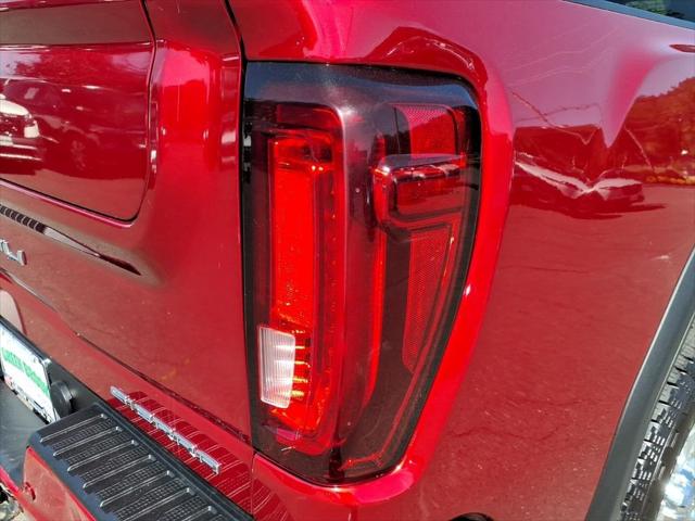2022 GMC Sierra 2500HD 4WD Crew Cab Standard Bed Denali