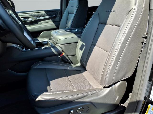 2023 GMC Yukon 4WD Denali