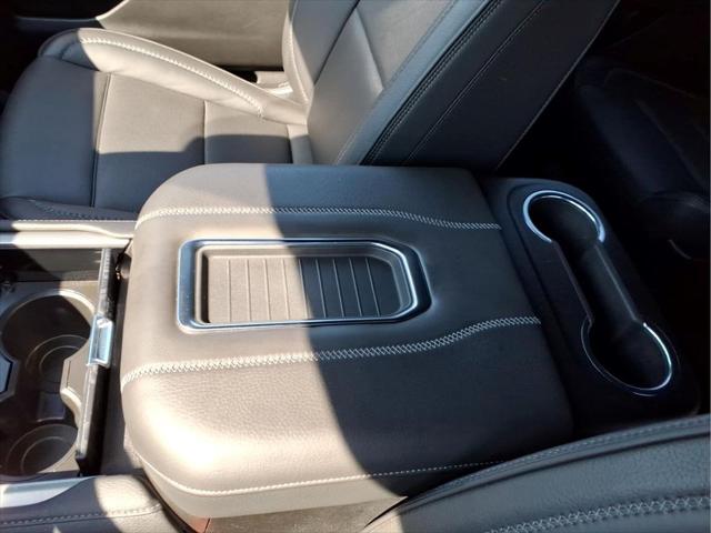 2023 GMC Yukon 4WD Denali