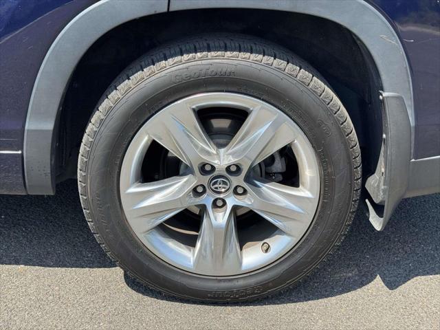2016 Toyota Highlander Limited V6