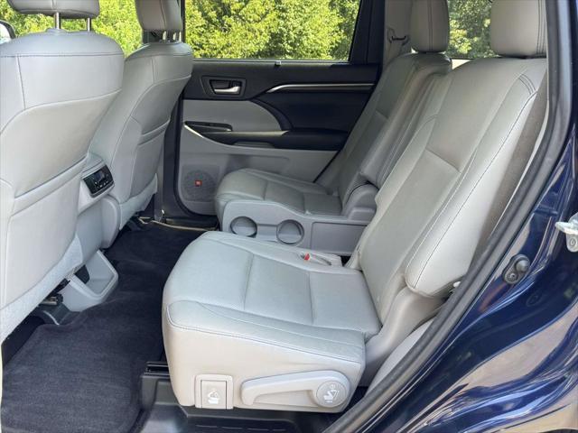 2016 Toyota Highlander Limited V6