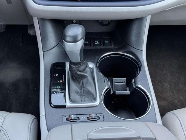 2016 Toyota Highlander Limited V6