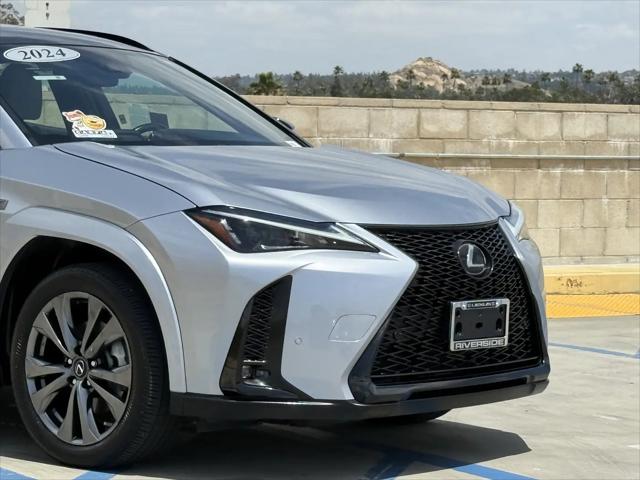2024 Lexus UX 250h F SPORT Design