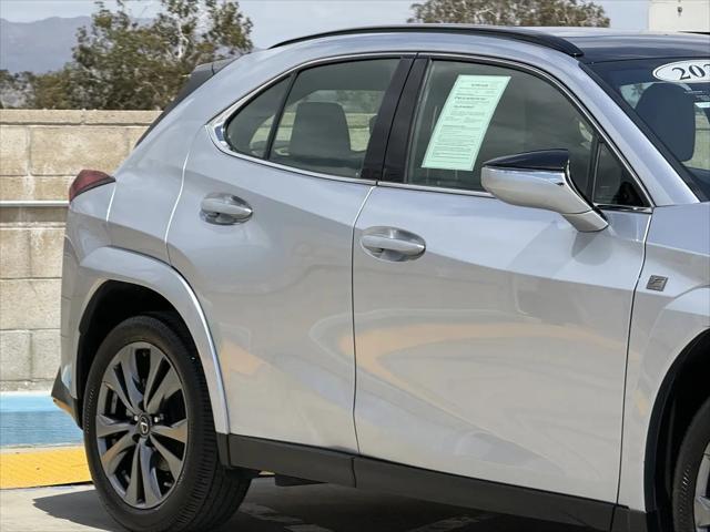 2024 Lexus UX 250h F SPORT Design