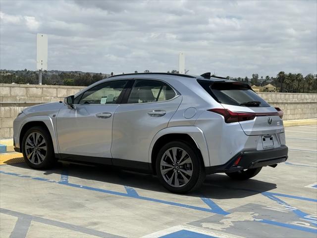 2024 Lexus UX 250h F SPORT Design