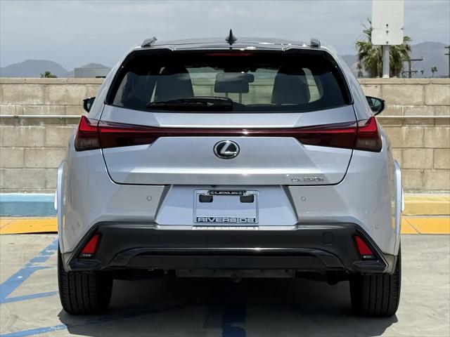 2024 Lexus UX 250h F SPORT Design