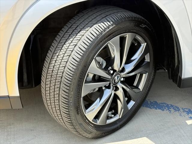 2024 Lexus UX 250h F SPORT Design