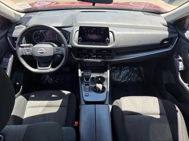 2025 Nissan Rogue SV FWD