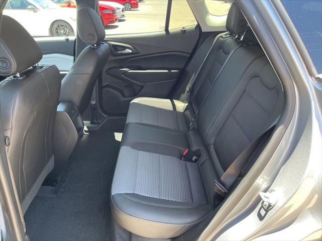 2025 Chevrolet Trax FWD LT