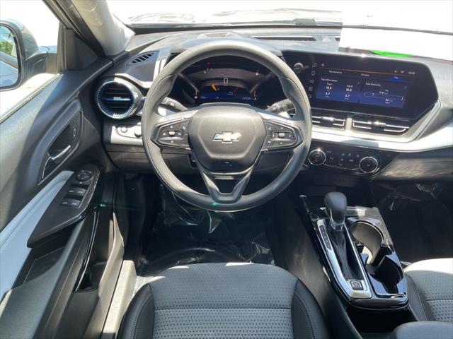 2025 Chevrolet Trax FWD LT