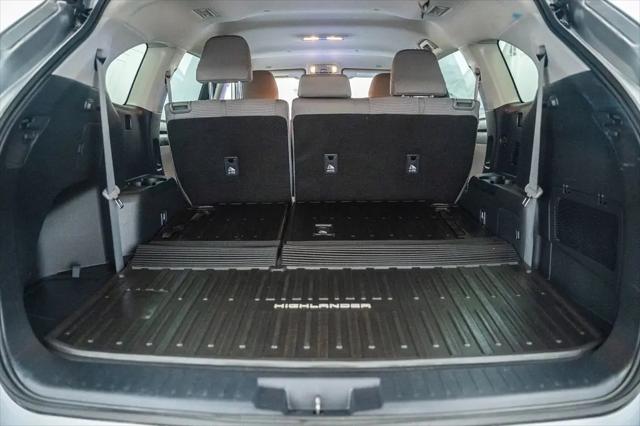 2023 Toyota Highlander Hybrid LE