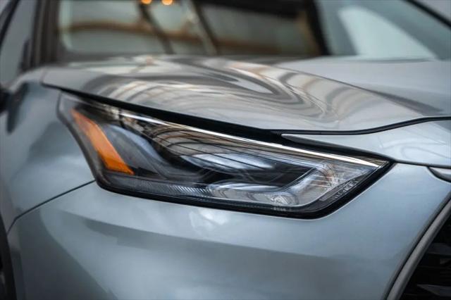 2023 Toyota Highlander Hybrid LE