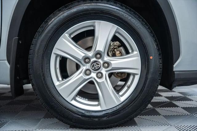 2023 Toyota Highlander Hybrid LE