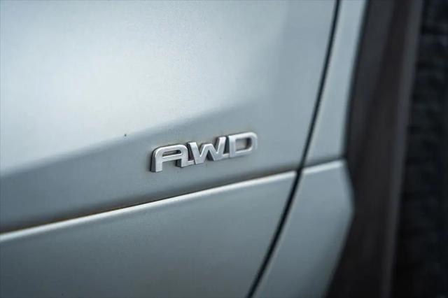 2023 Toyota Highlander Hybrid LE