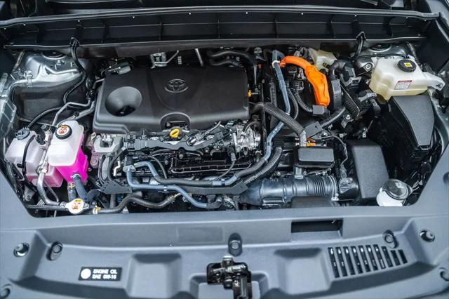 2023 Toyota Highlander Hybrid LE