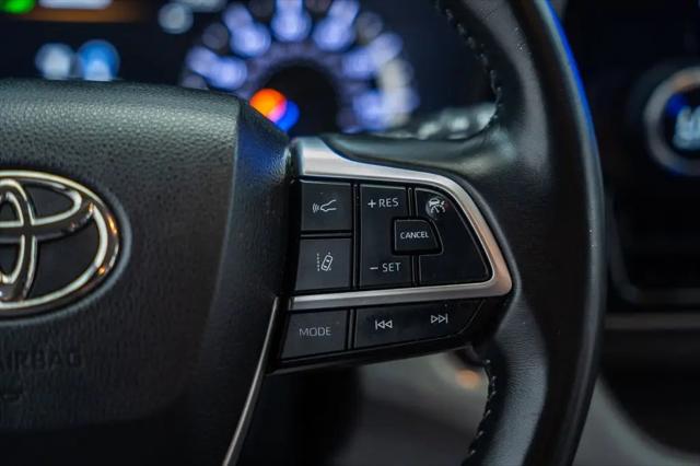 2023 Toyota Highlander Hybrid LE
