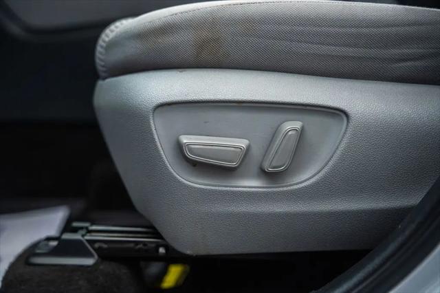 2023 Toyota Highlander Hybrid LE