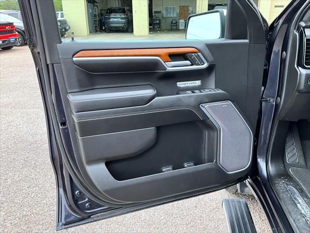 2022 GMC Sierra 1500 4WD Crew Cab Short Box Denali