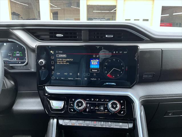 2022 GMC Sierra 1500 4WD Crew Cab Short Box Denali