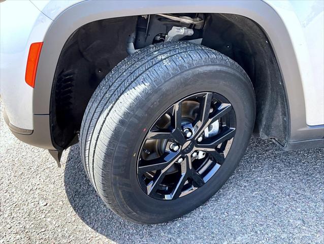 2024 Jeep Grand Cherokee L Altitude 4x4