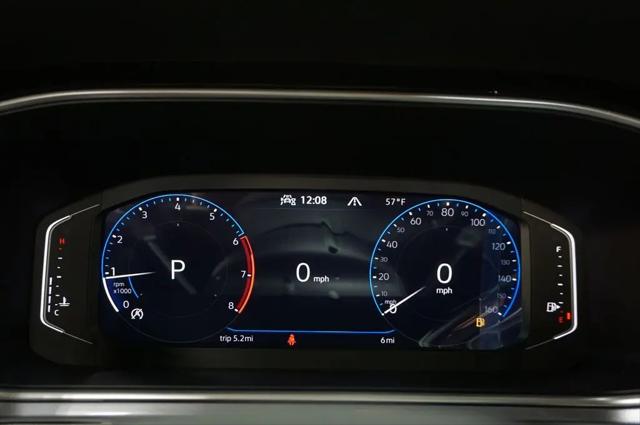 2026 Volkswagen Taos SEL