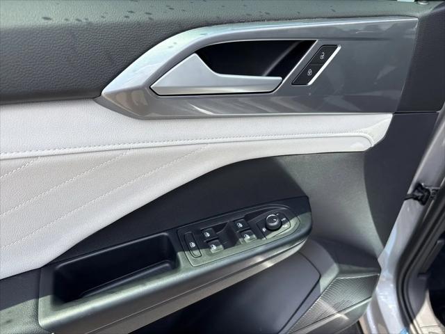 2026 Volkswagen Taos SEL