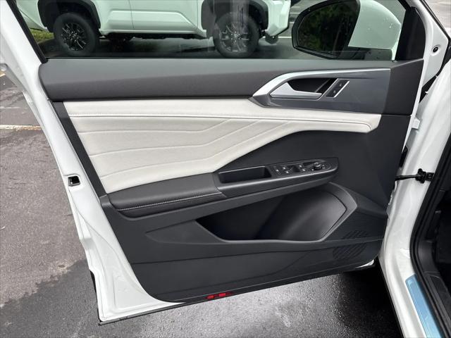 2026 Volkswagen Taos SEL