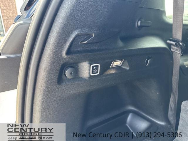 2023 Jeep Grand Cherokee L Altitude 4x4