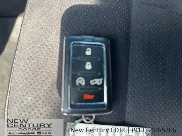 2023 Jeep Grand Cherokee L Altitude 4x4