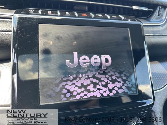 2023 Jeep Grand Cherokee L Altitude 4x4